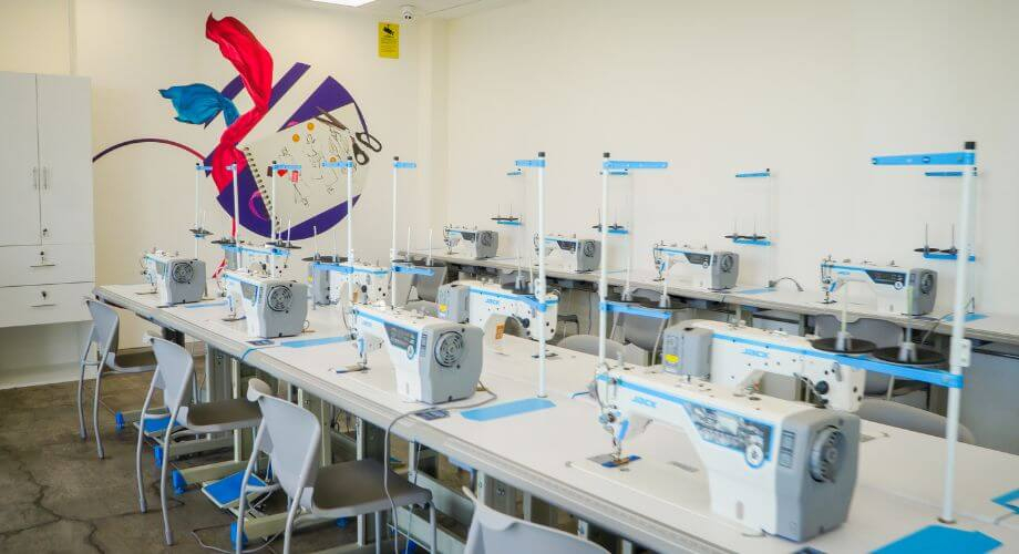 Sede Arequipa Toulouse Lautrec