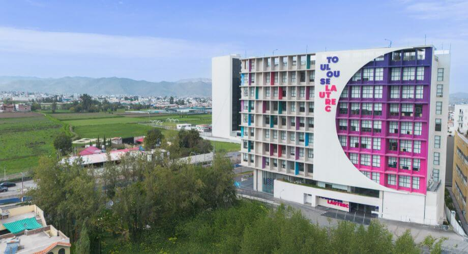 Sede Arequipa Toulouse Lautrec